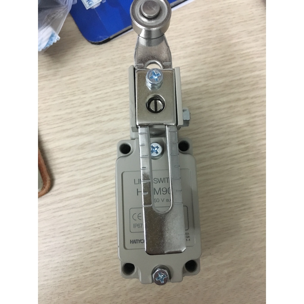 CÔNG TẮC HÀNH TRÌNH THƯỚC HANYOUNG HY-M904
