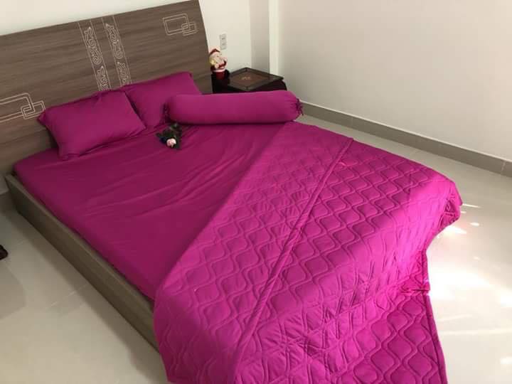 Bộ drap thun hàn màu hồng mười giờ  (1 ga ,2 áo nằm, 1 áo ôm)