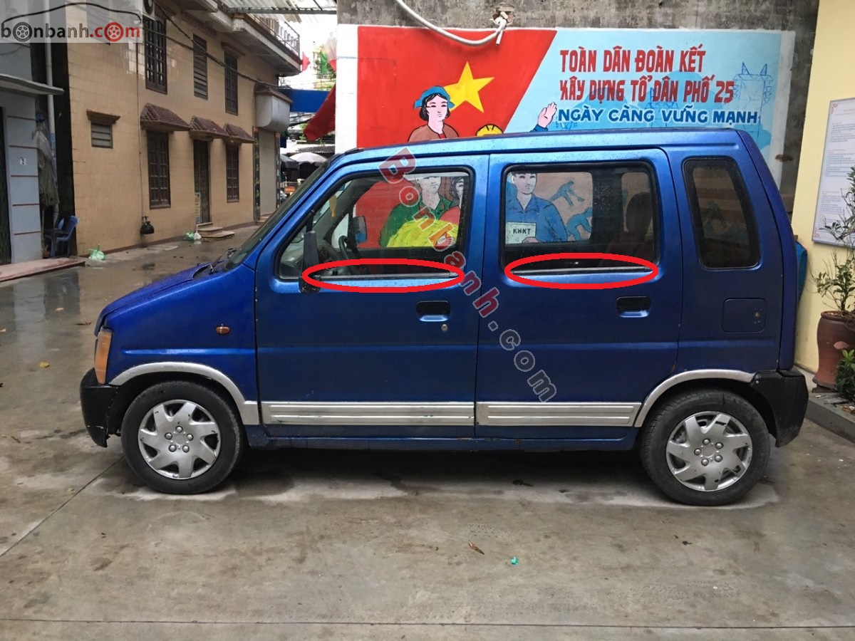 Nẹp chân kính ngoài Suzuki Wagon R+