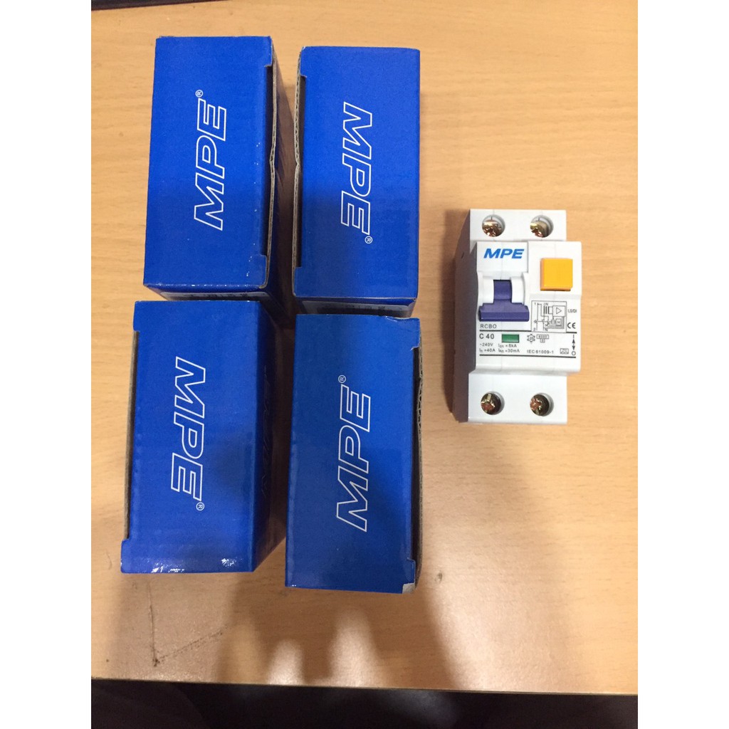 Aptomat chống giật RCBO