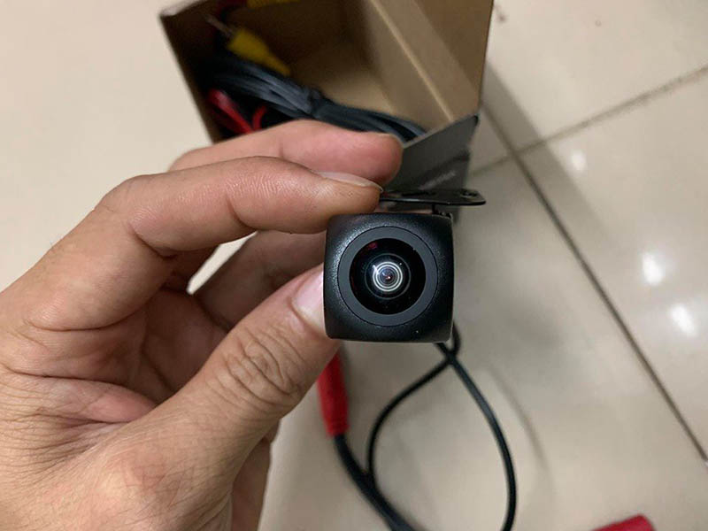 Camera lùi len mắt cá cho đầu Android ô tô - chống nước
