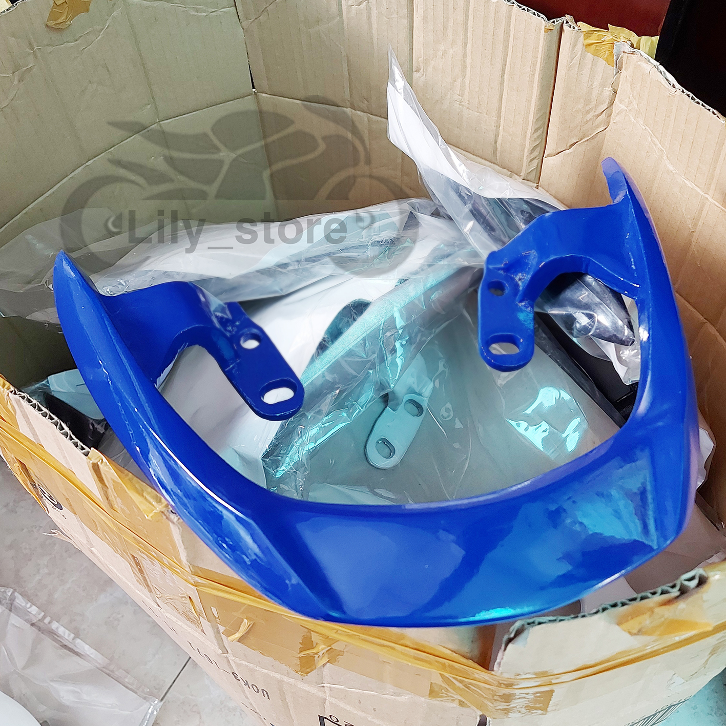 Cảng sau gắn Sirius kiểu Mio