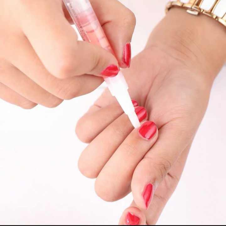 Bút dưỡng viền móng (giao ngẩu nhiên)