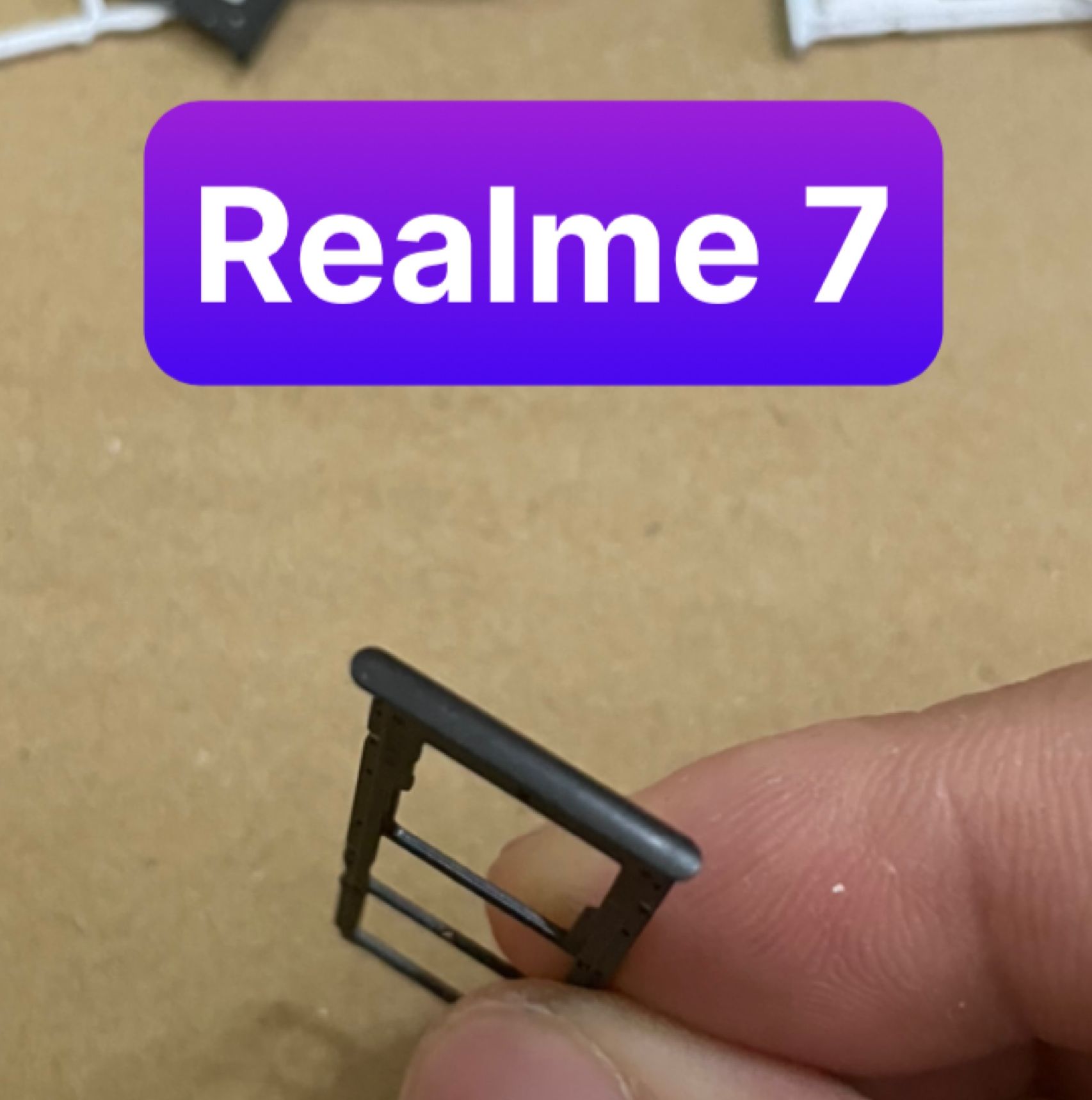 khay sim Realme 7