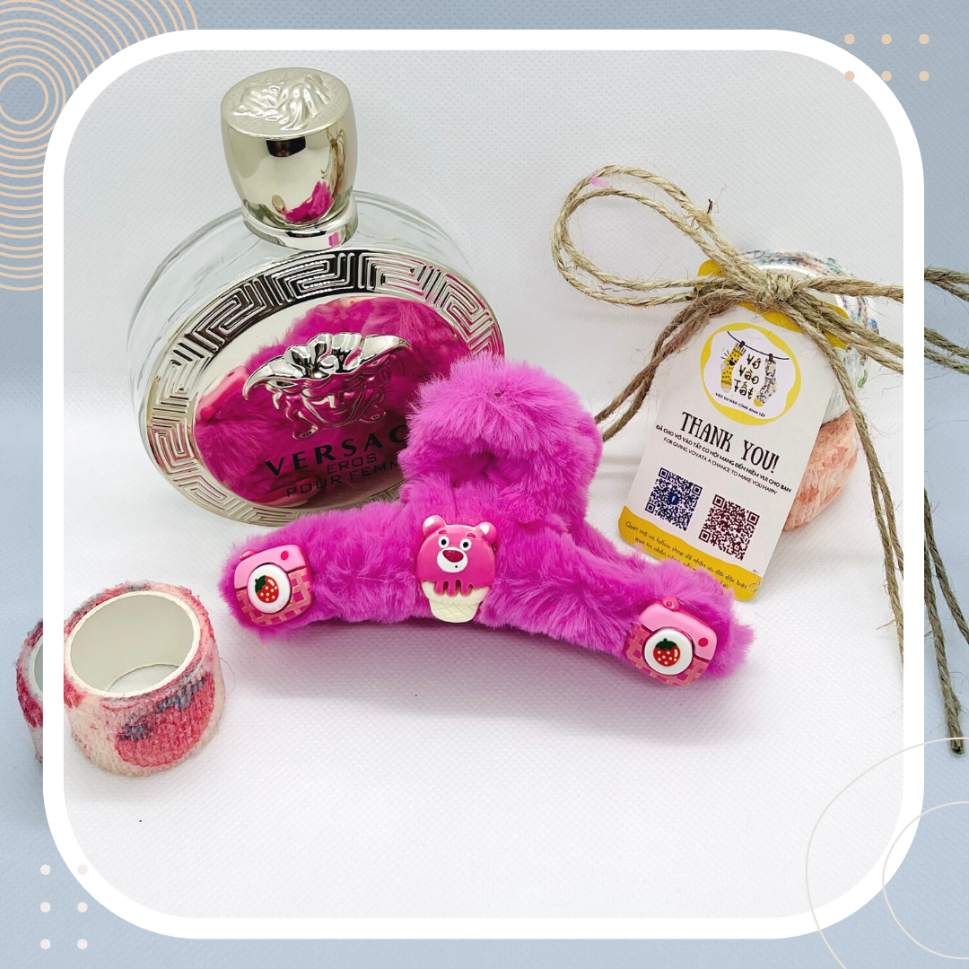 KẸP TÓC BÔNG GẤU DÂU LOTSO HỒNG ĐẬM