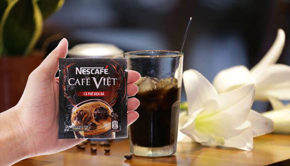 Nescafe Cafe Viet Black Iced 560 Gram, rich and refreshing flavor (35 packs x 16g)