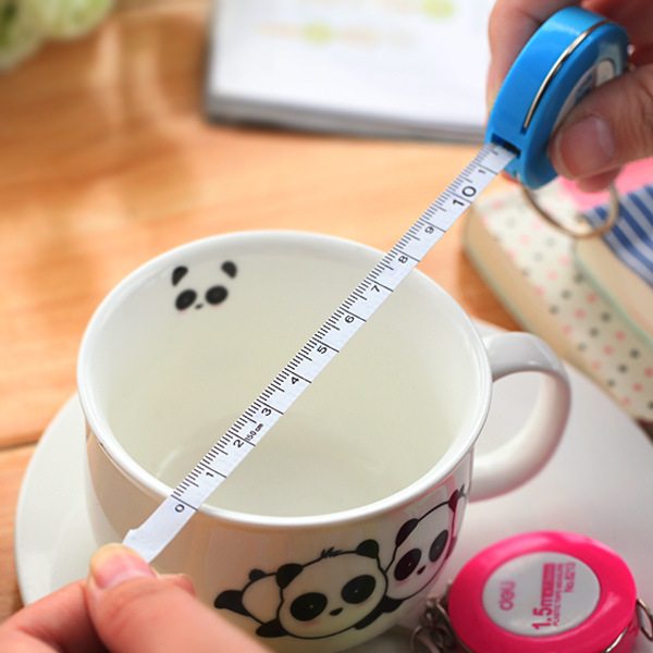 Móc khóa cuộn thước dây 1.5m Deli