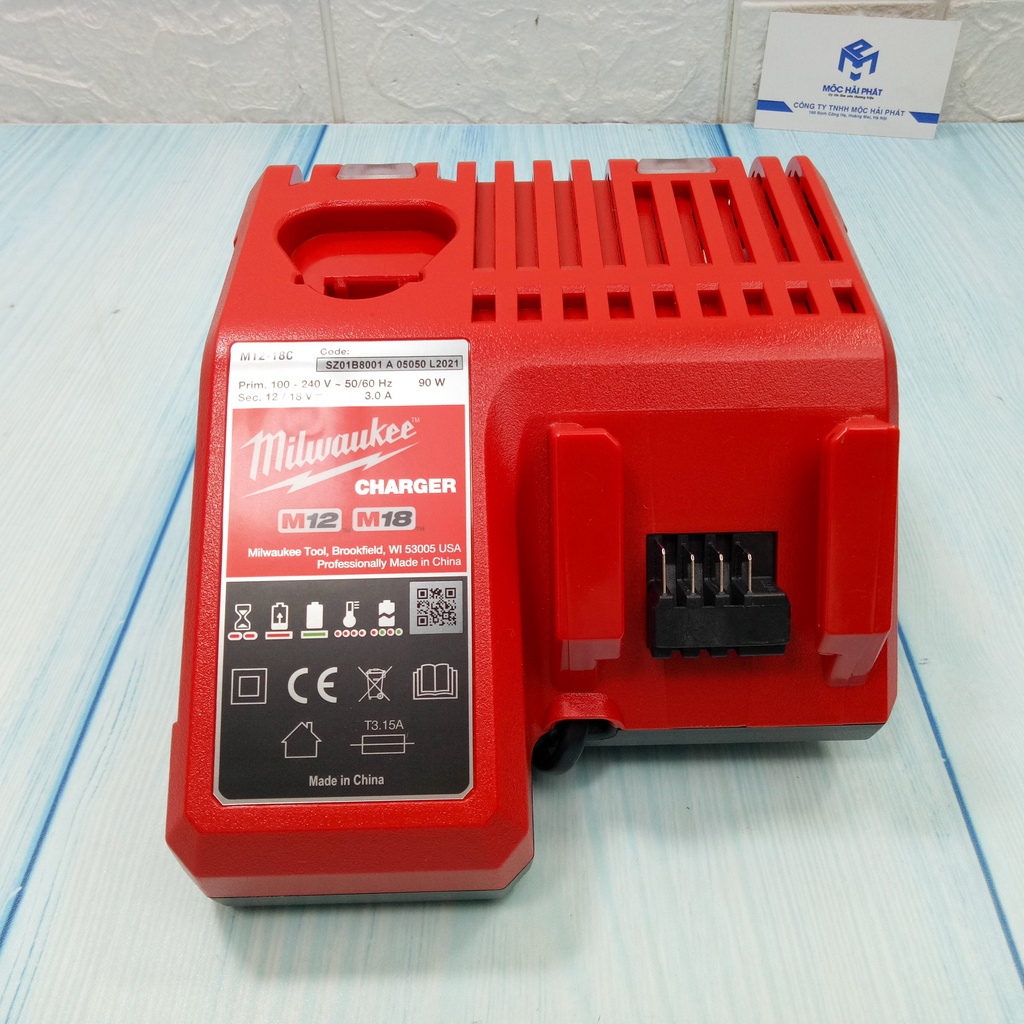 Đế sạc pin m12 và m18 milwaukee m12-18c nghề mộc