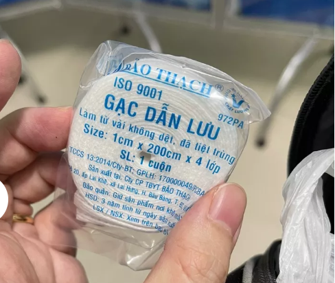 Gạc dẫn lưu Bảo Thạch [túi 50 cuộn] - Hành chính hãng