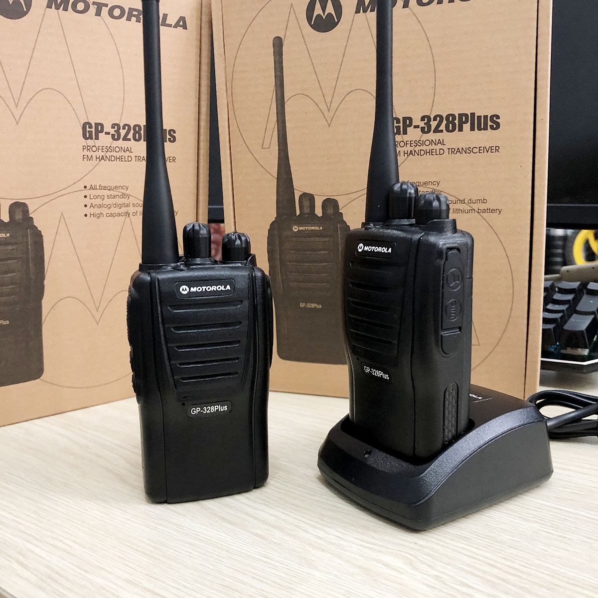 Two way radio Motorola gp-328plus version New Compact-imports