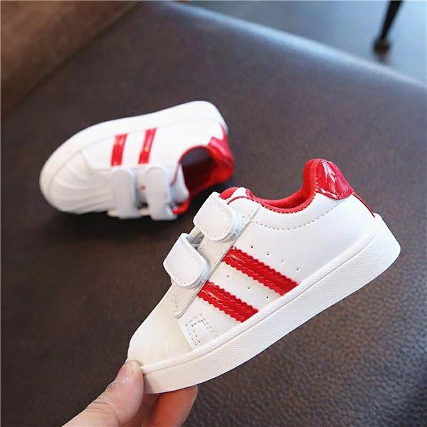Giày thể thao bé trai size 30