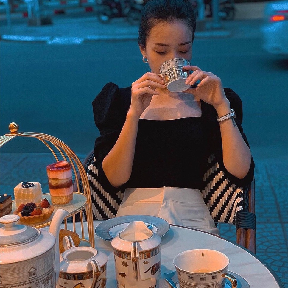 [Ảnh thật] Áo cổ vuông tay phồng thanh lịch