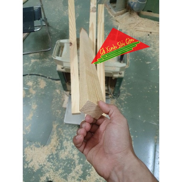 Combo 4 thanh gỗ thông vuông 3x5cm, dài 1m