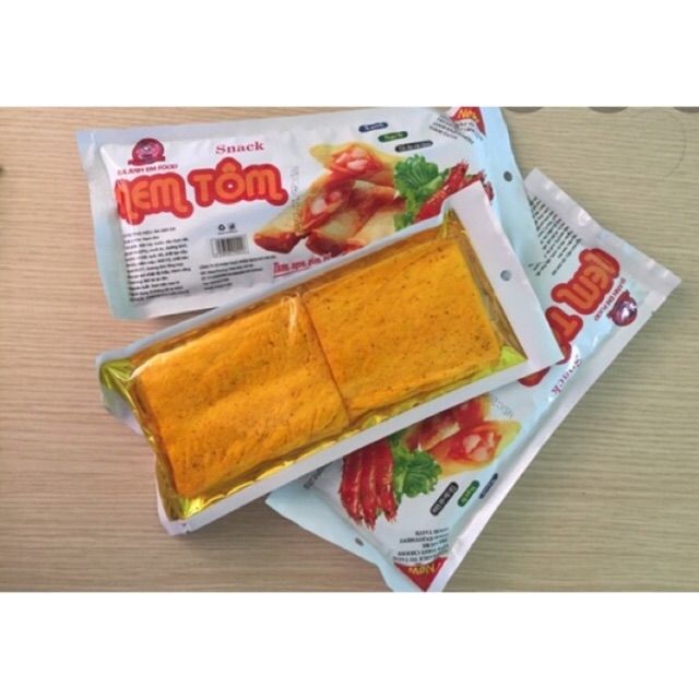 10 gói snack nem tôm