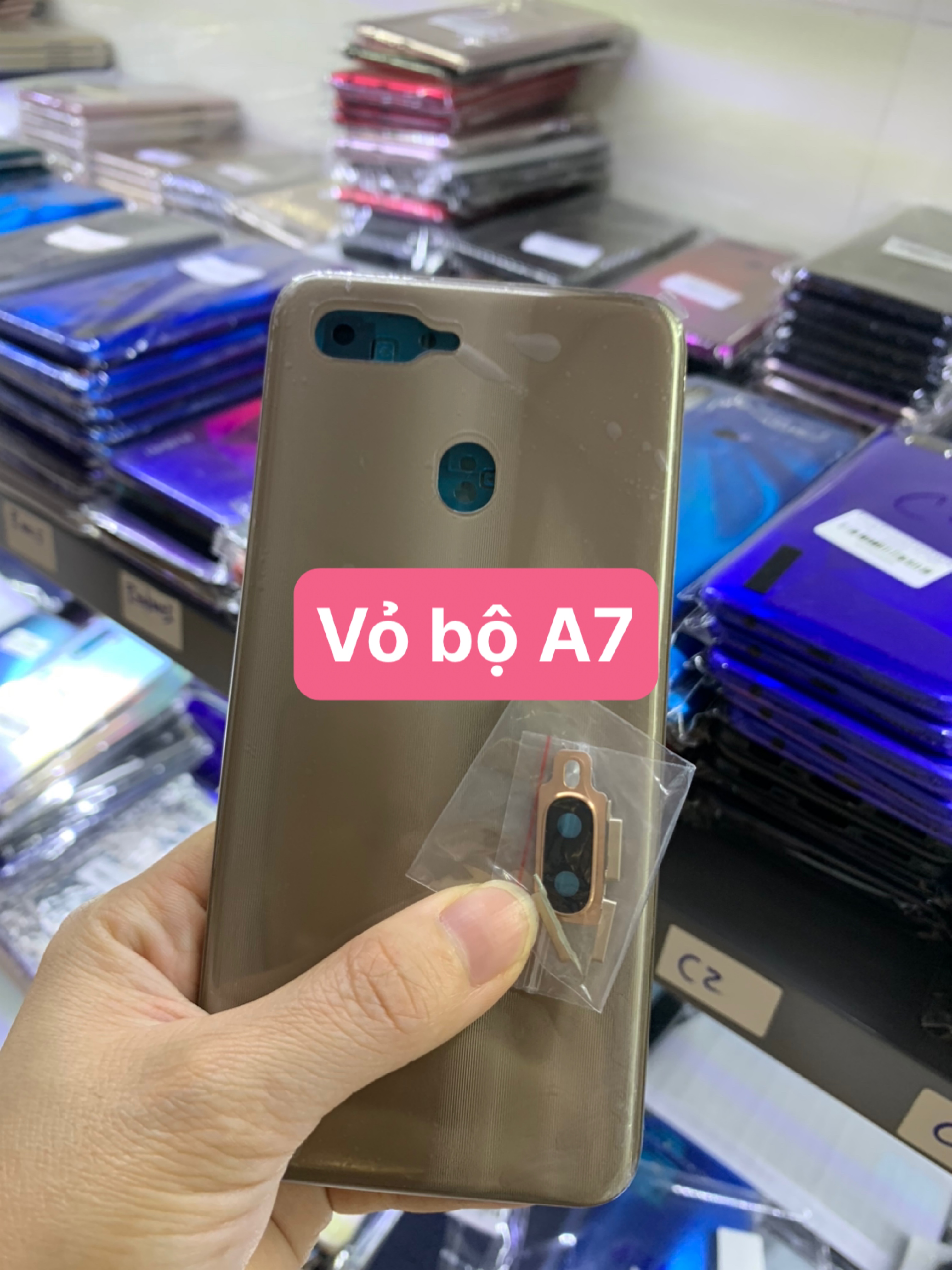 Bộ vỏ oppo A7 ZIN (GỒM LƯNG,SƯỜN,PHÍM BẤM,KÍNH CAM)