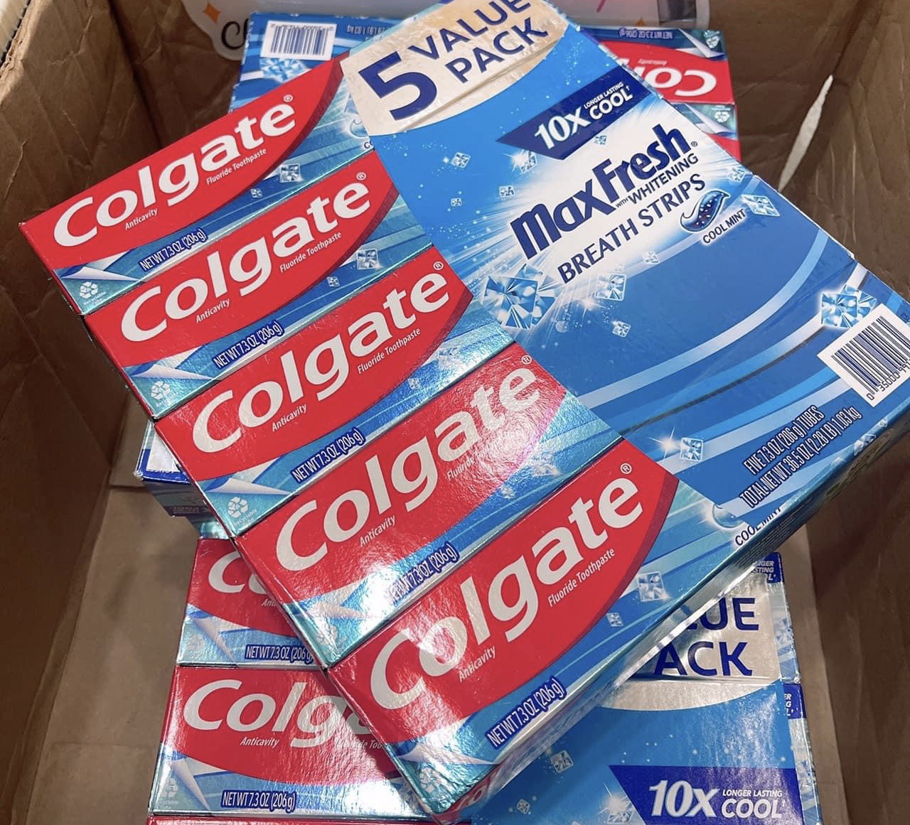 Kem đánh răng Colgate Maxfresh Mỹ 206gr