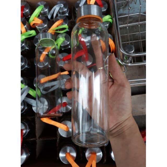Chai nước thủy tinh 500ml có dây xách
