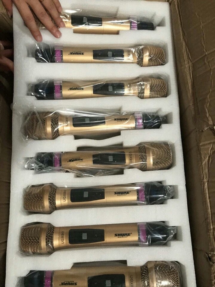Tay Mic UGX 9II