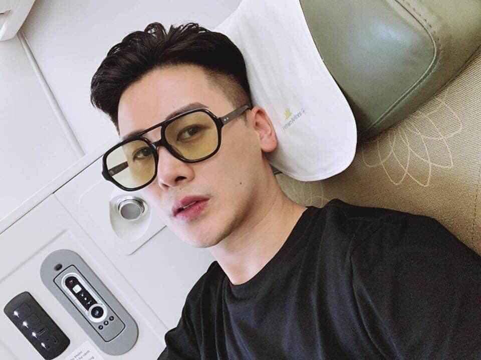 Kính râm màu Uniex thời trang (Xanh)