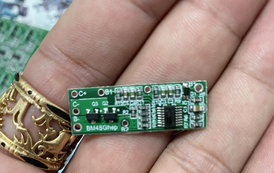 Mạch Ghép 3S, 4S, 5S- 8A, Dùng Ghép Với Các Mạch Pin Zin Và Nhận Sạc Zin.