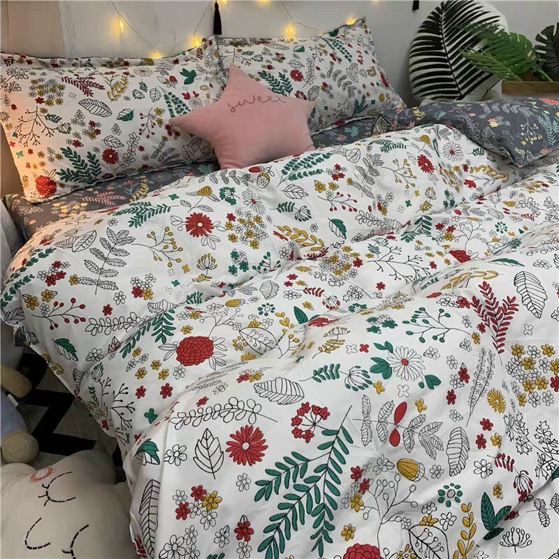 Bộ vỏ chăn ga gối cotton poly nhập khẩu set 4 món mẫu dây lá xanh hoa đỏ nền trắng Remato Kho chăn ga gối, ga giường, drap giường đa dạng mẫu mã đủ kích cỡ