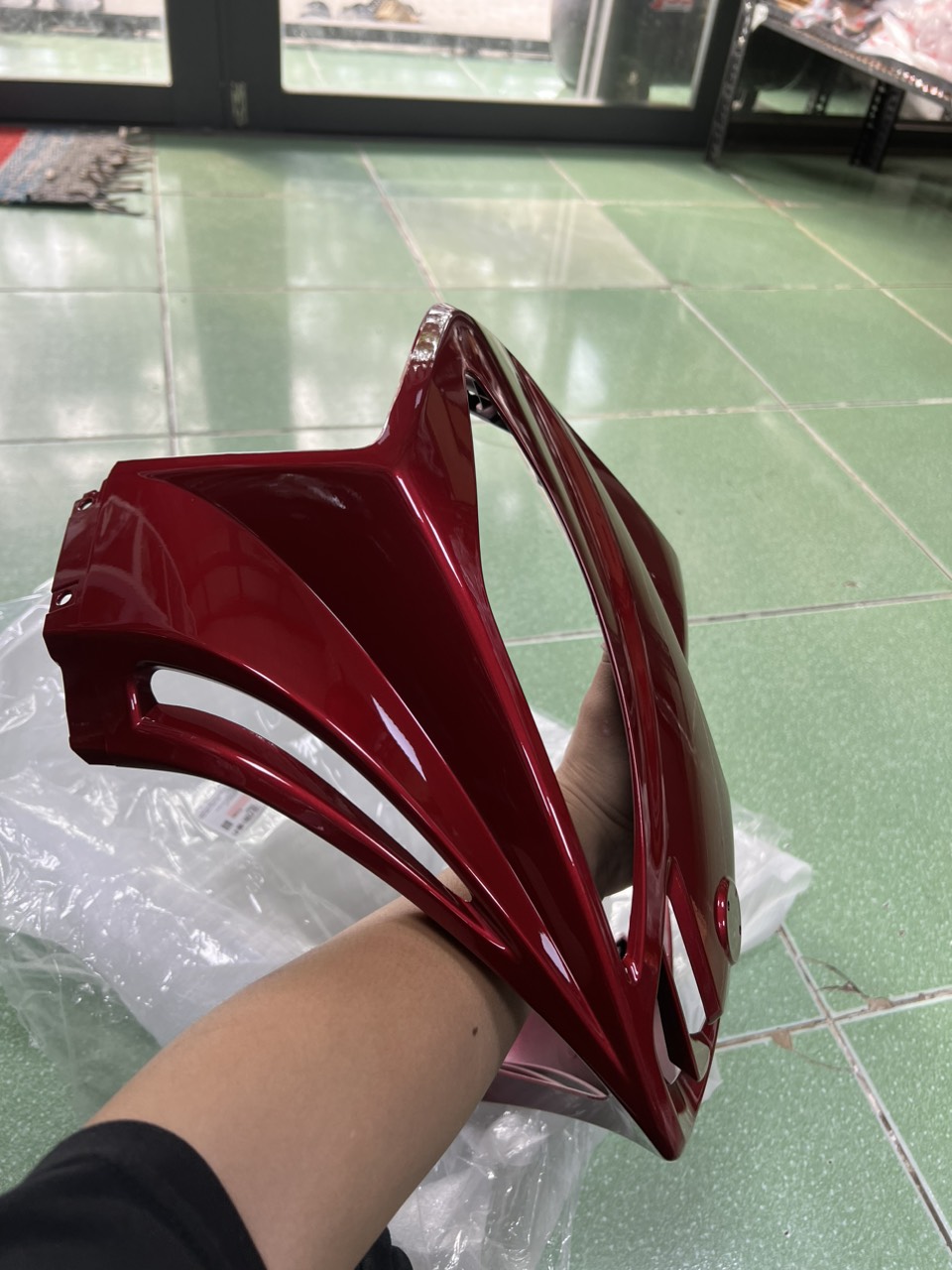 Mặt nạ lớn Exciter 135 2005-2010 màu đỏ candy
