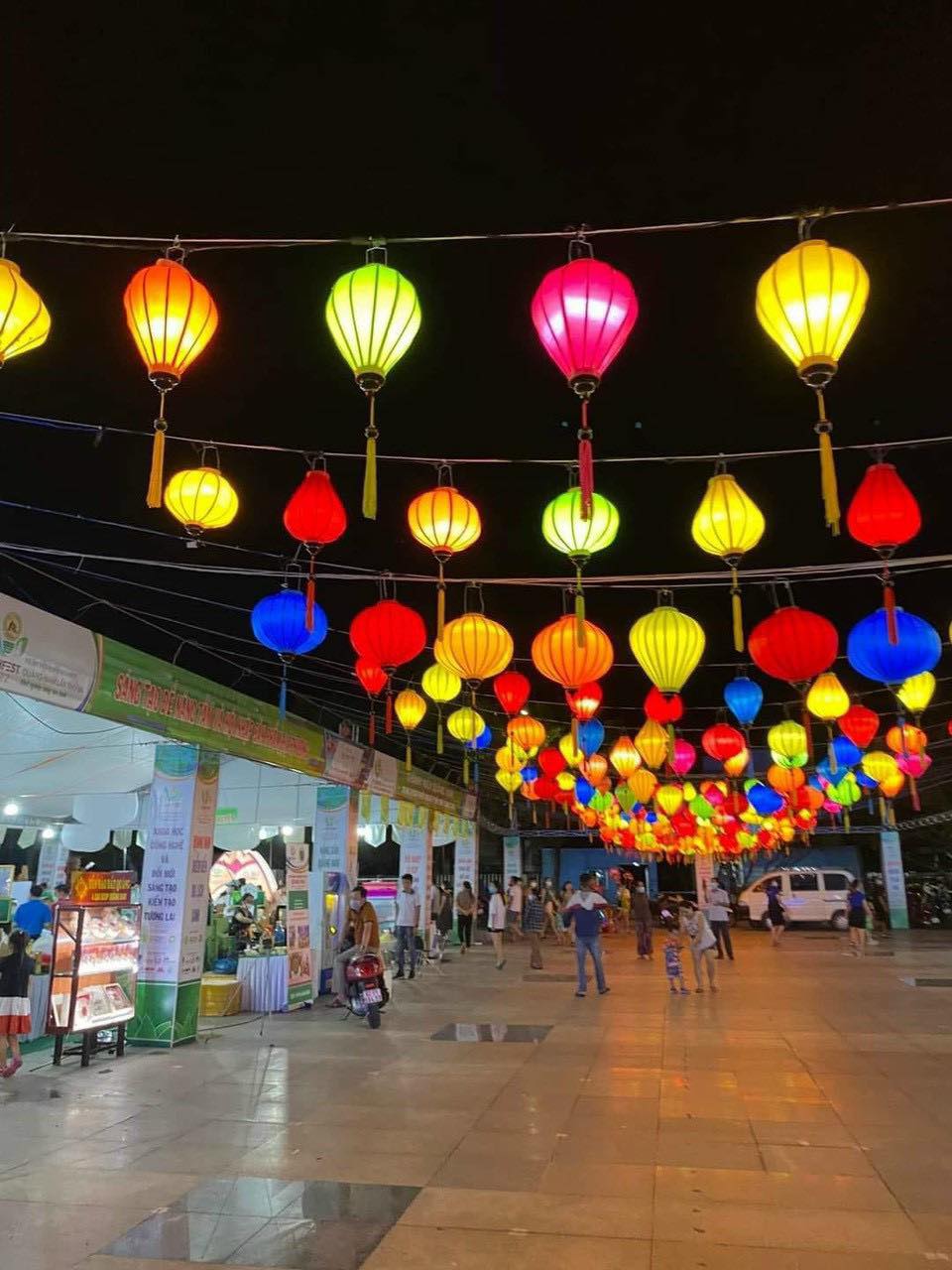 Đèn lồng Hội An phi bóng ngoài trời 30cm