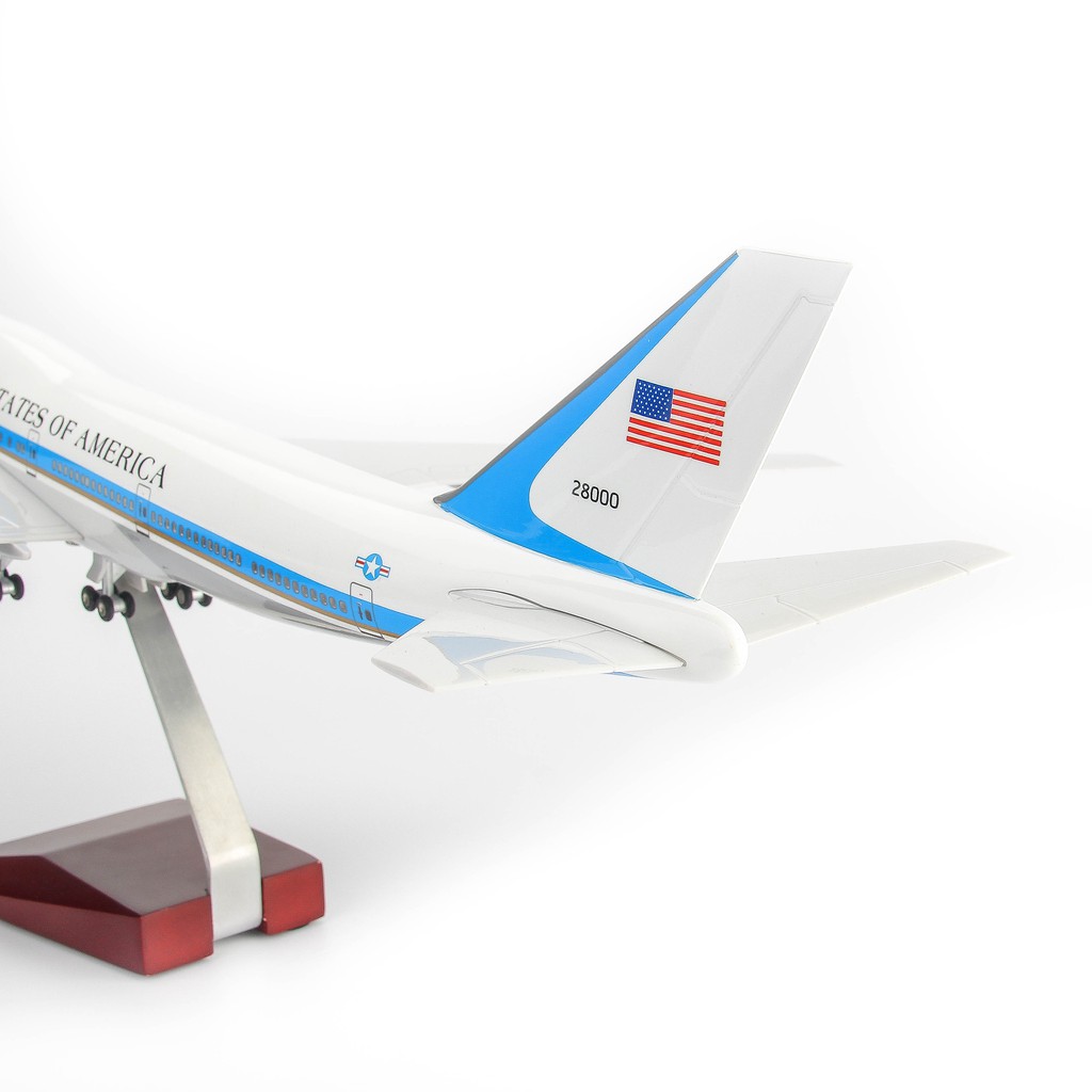 [HCM]Mô hình máy bay lắp ráp có đèn led Air Force One Boeing B747 47cm Everfly