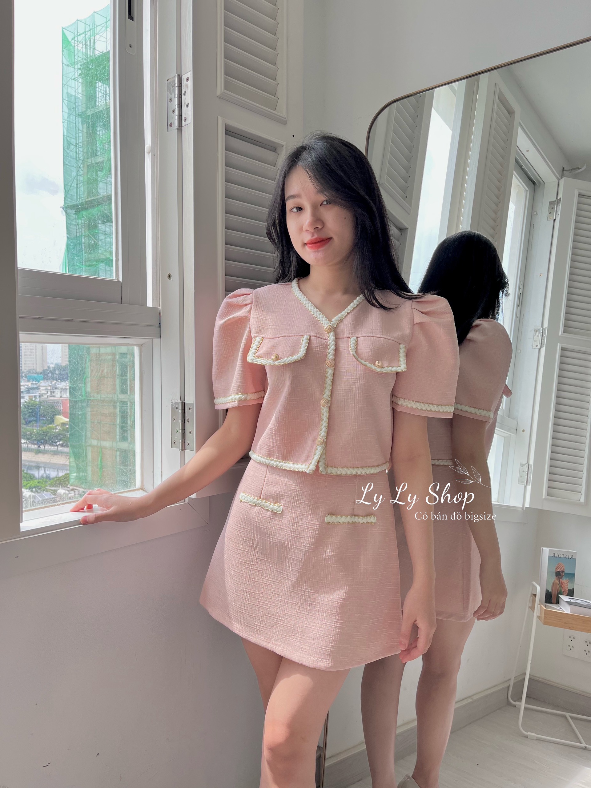 SET (có bigsize) ÁO ĐEN VIỀN TRẮNG + CHÂN VÁY H21