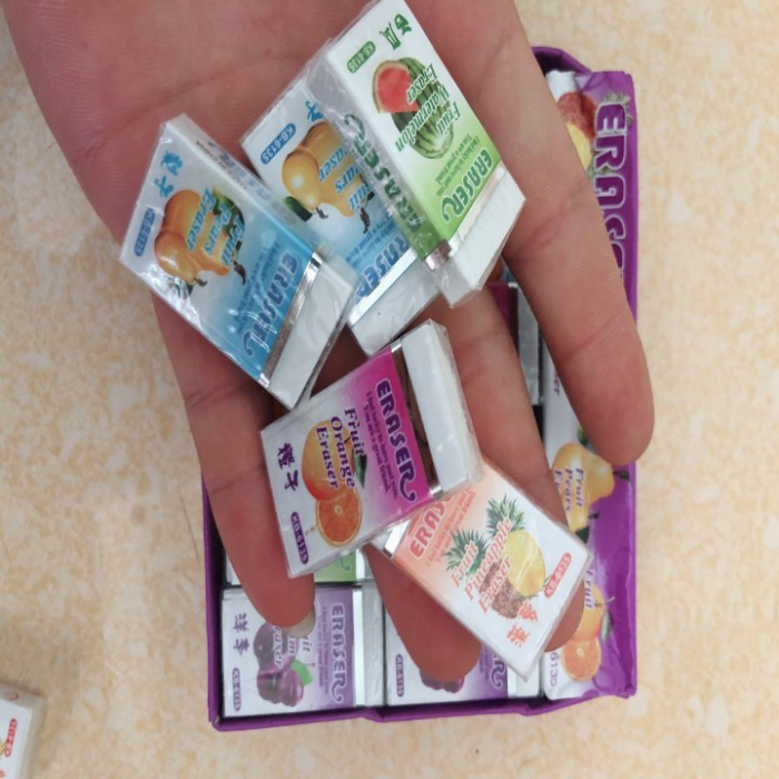 Tẩy Bút Chì Hoa Quả 12 Chiếc