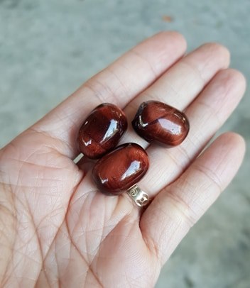 Lu Thống Đá Mắt Hổ Đỏ Kèm Dây Đeo Cổ