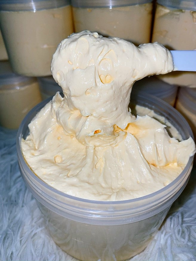 HŨ 500G KEM BODY DƯỠNG TRẮNG