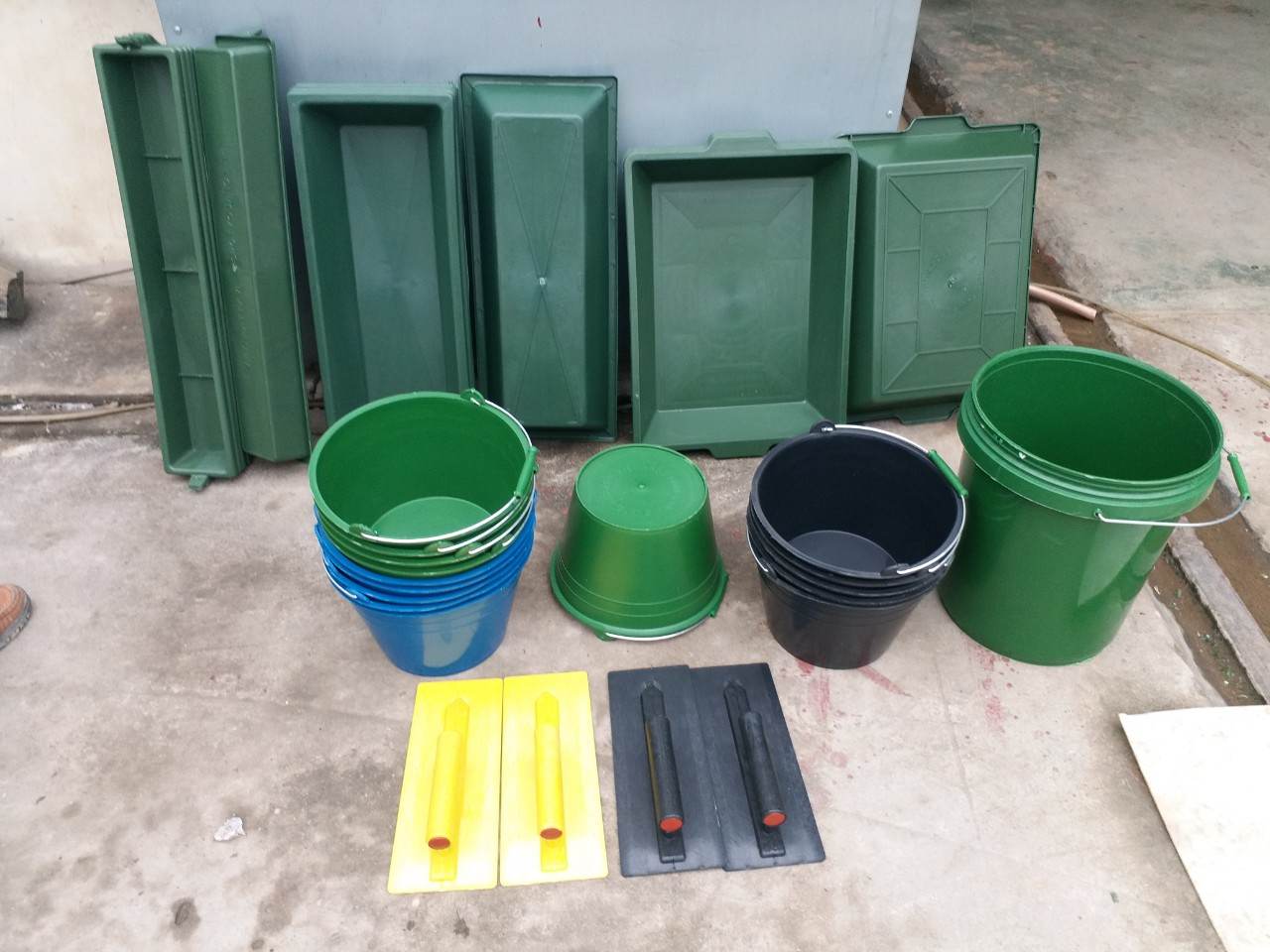 Bàn xoa xây dựng