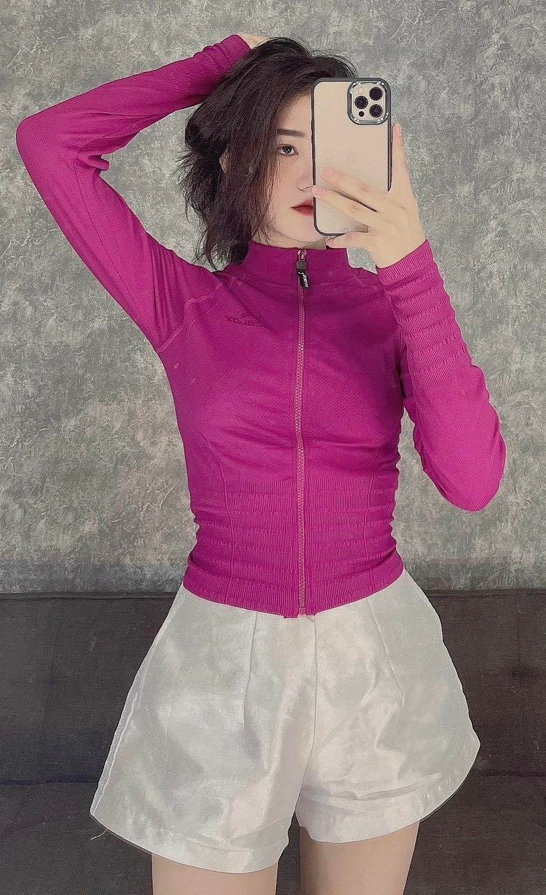 Áo khoác croptop quảng châu isoblox cao cấp
