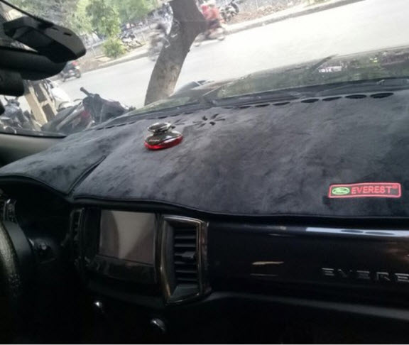 Thảm che nắng táp lô Ford Everest 2017-2022