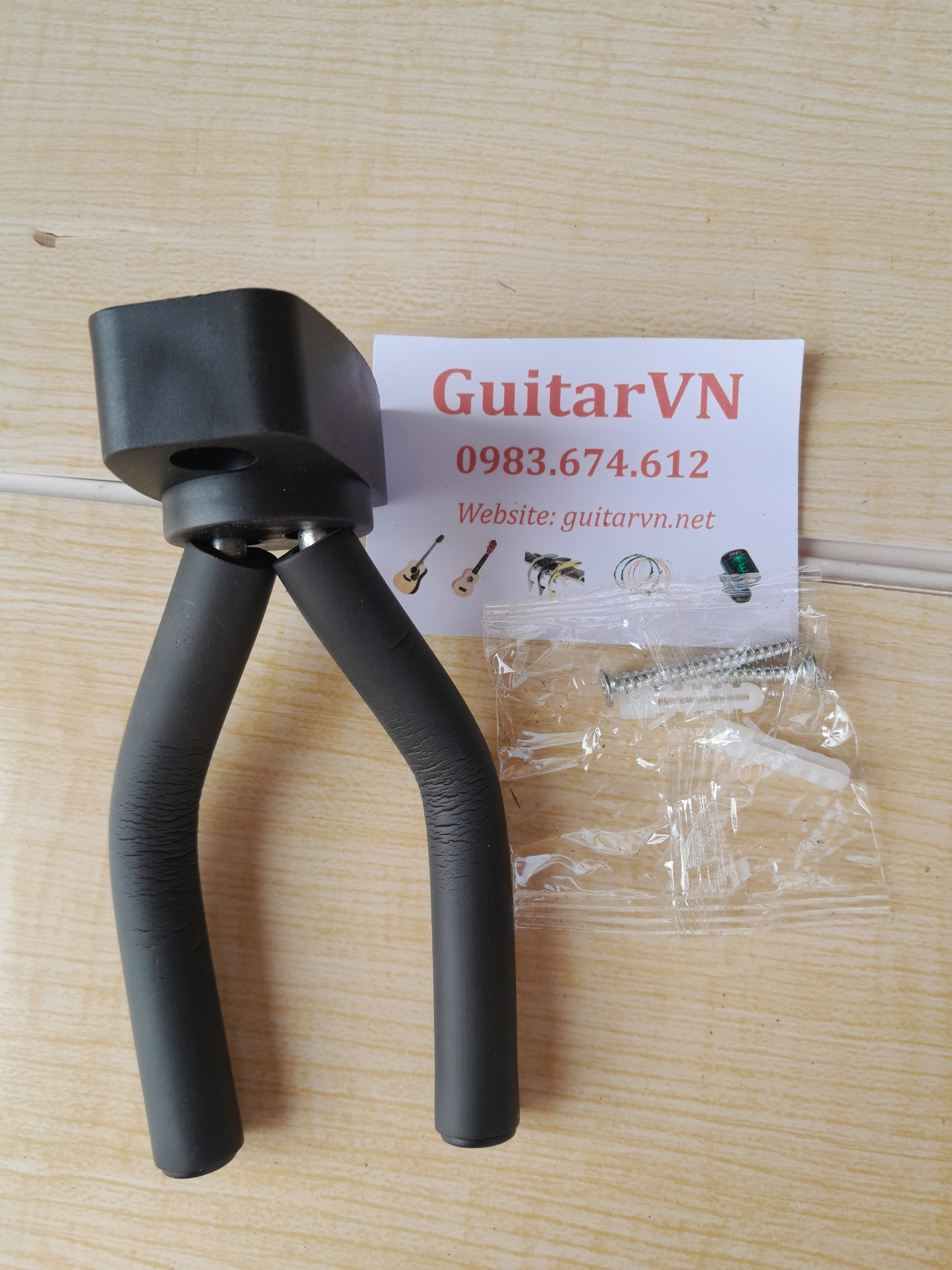 Móc treo đàn guitar MT01 đệm mút xốp