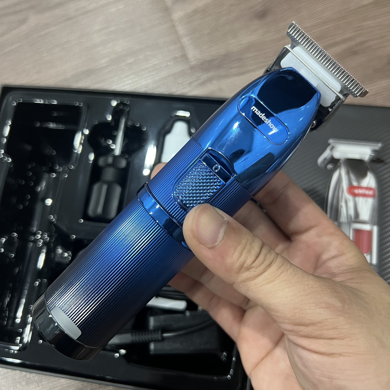 Tông đơ bấm viền Madeshow M6 siêu phẩm cao cấp