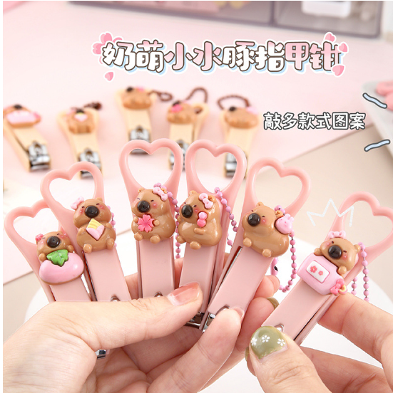 Bấm móng tay kèm móc khóa capy bara dễ thương