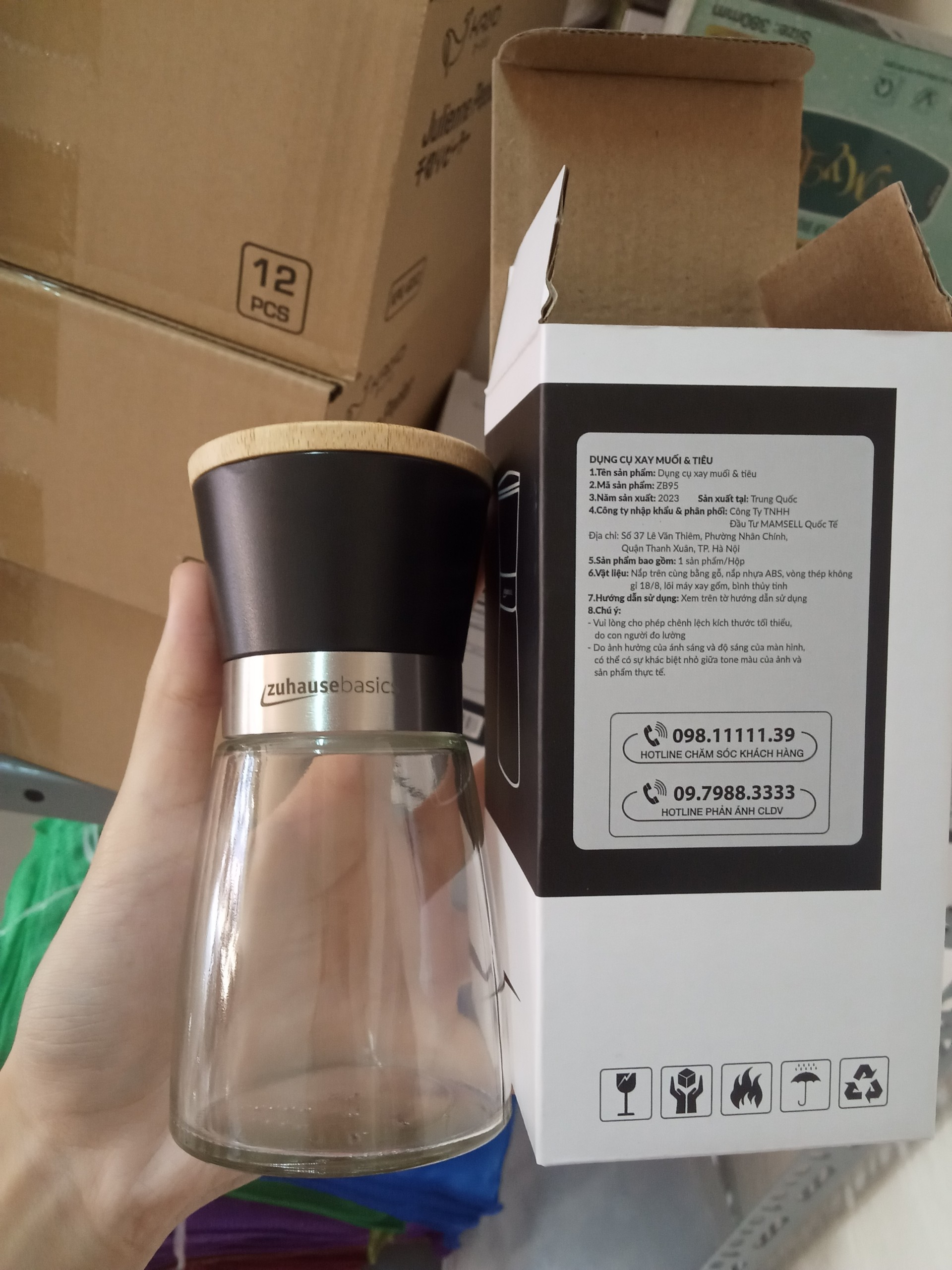 Dụng cụ xay muối tiêu Haushalt basics HB95 dễ xay, hạt tiêu xay nhỏ.