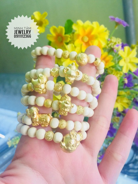 Vòng dâu tằm mix charm con giáp bạc, bạc xi