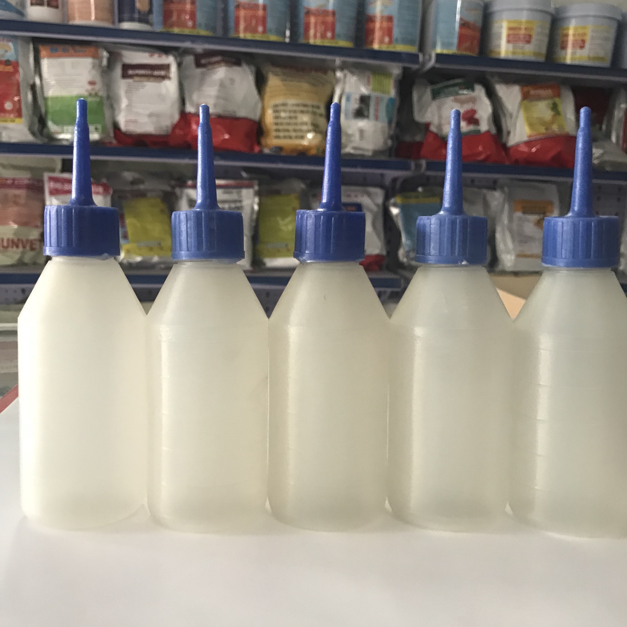 10 chiếc lọ nhựa san chiết 100ml