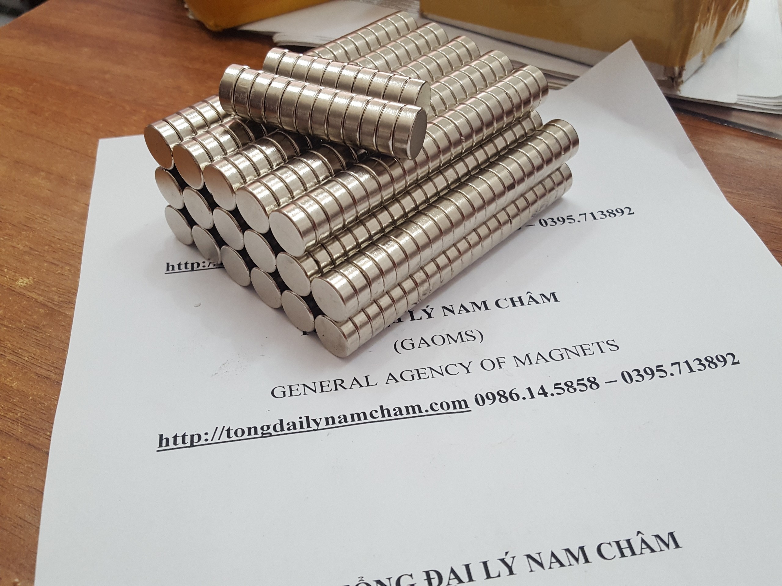 10 viên nam châm trắng 14x3mm