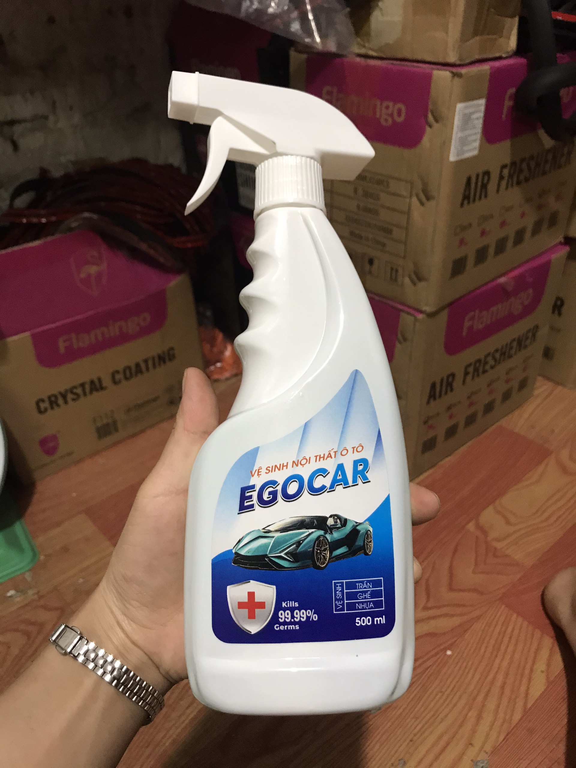 DUNG DỊCH VỆ SINH NỘI THẤT Ô TÔ EGOCAR 500ml
