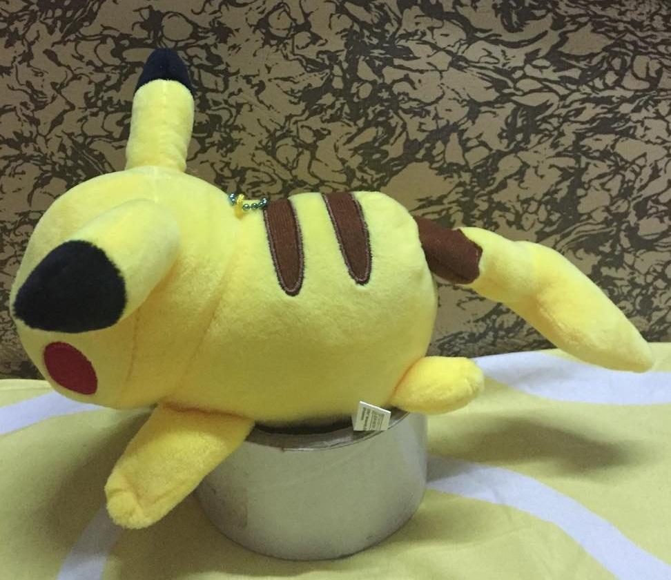 Móc khóa gấu bông Pikachu dáng ngủ dễ thương