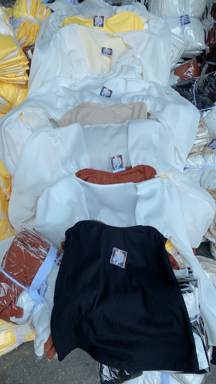 Kèm Video - Dưới 53kg]Áo thun gân cổ vuông phối tay voan bồng dài tiểu thư croptop MC