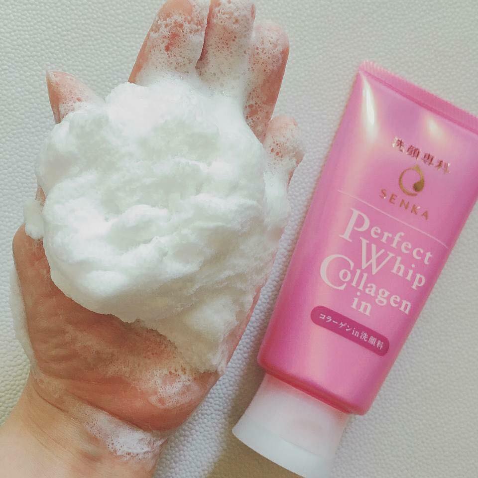 Sữa rửa mặt Collagen  Perfect Whip Collagen