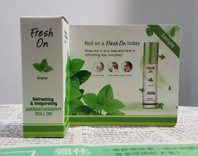 Dầu gió Con Ó thảo dược Singapore Fresh On chai lăn 8ml