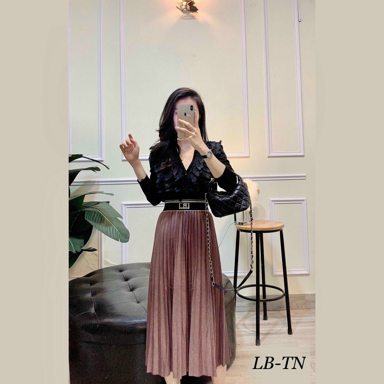 Chân váy xếp ly dạ dài