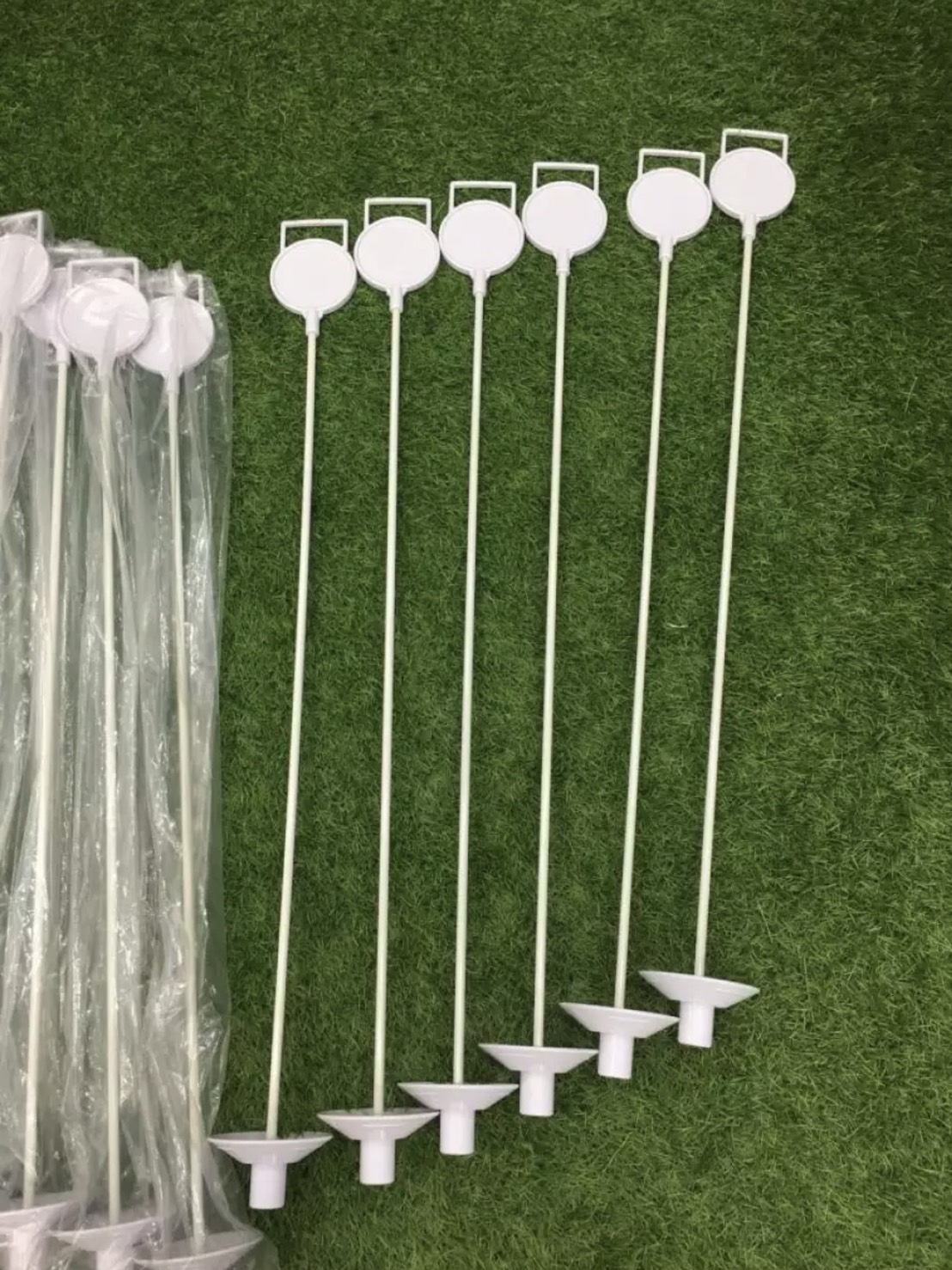 Bộ lỗ cờ golf bằng nhựa (Bộ hố và cờ golf)