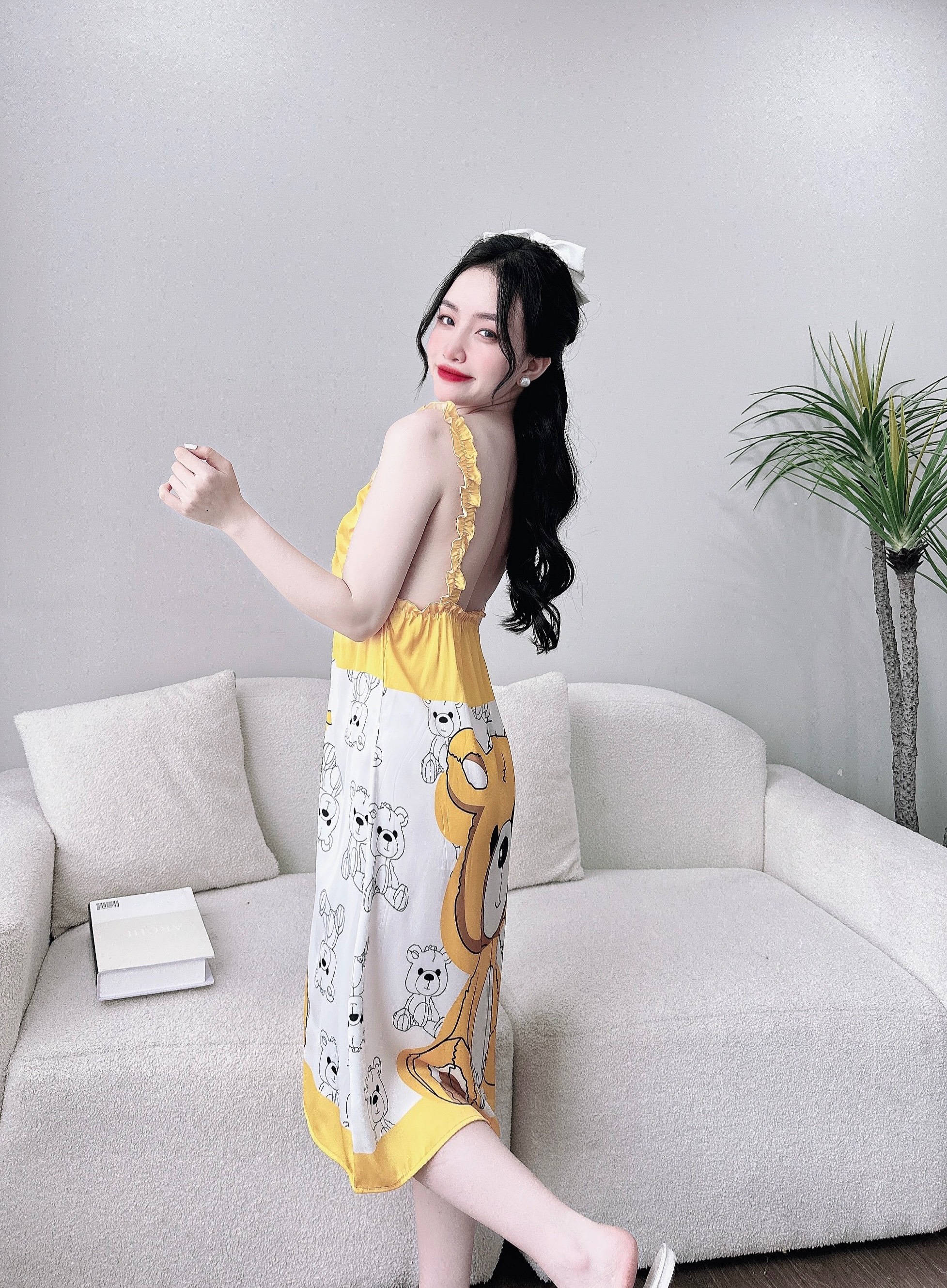 Váy ngủ lụa viền bèo dễ thương